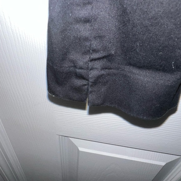 New York &CompanyEXCELLENT CONDITION!Black slacks with fitted waist. Size 14 - Picture 9 of 11